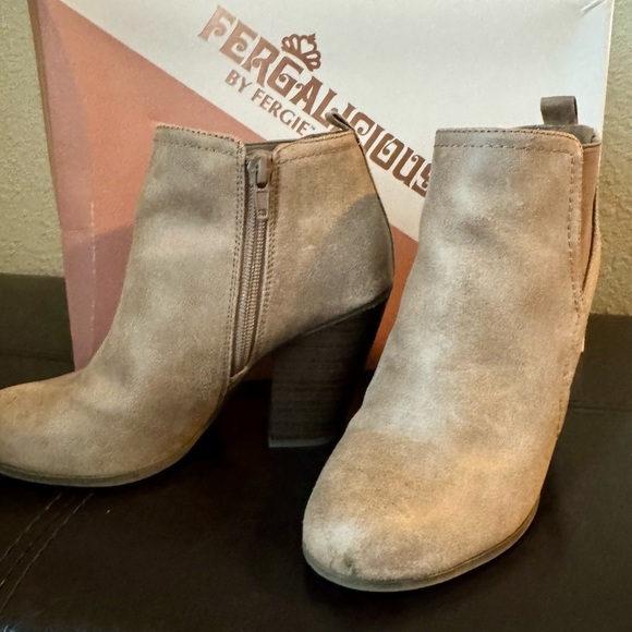 Fergalicious Women's Tan Ankle Boots - Picture 2 of 7